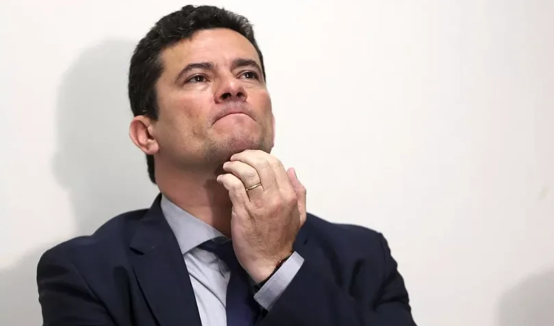 VÍDEO: Moro cita hospital inexistente durante sabatina