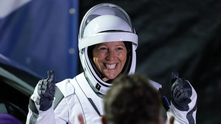 DIRECT VIDÉO - Suivez la sortie de Sophie Adenot dans l'espace, une première pour une astronaute française