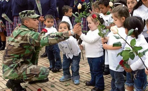 Al alza, reclutamiento de menores en Colombia; HRW, señala a redes sociales como herramienta