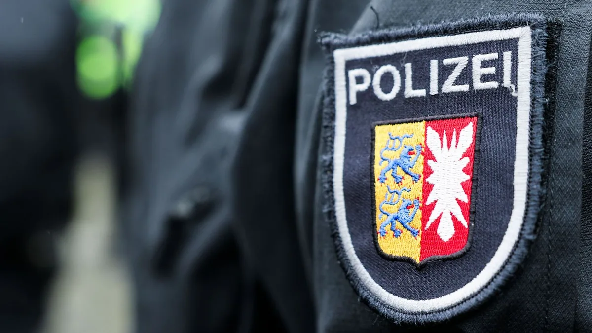 Kriminalität: Leiche mit Kopfverletzung auf Straße gefunden