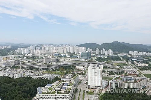 與, 정부 '행정·공공기관 이전 계획에 "예산·입법으로 뒷받침"
