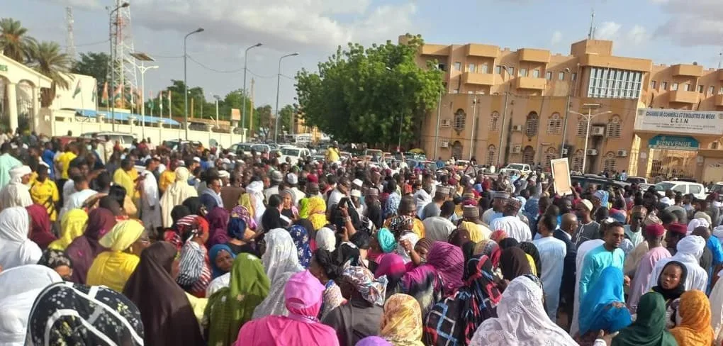 Aufständische Soldaten greifen Präsidentenpalast im Niger an