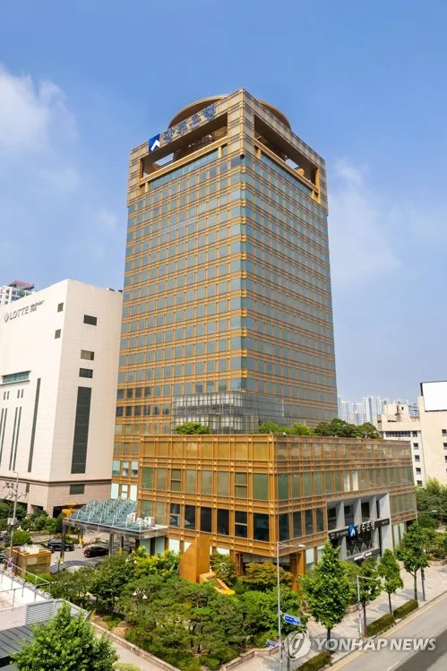 광주은행 수도권 점포 16→10개 줄여…전남권 3개 신설 추진