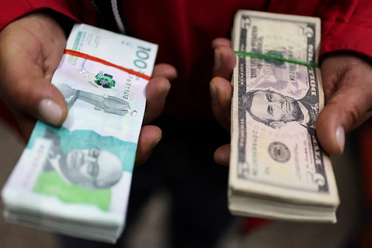 El dólar sigue cayendo en Colombia y se acerca a los $3.000, manteniéndose en mínimos registrados desde 2018