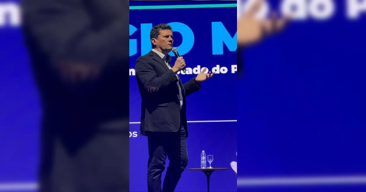 Moro defende governo digital e menos burocracia em evento da Fiep
