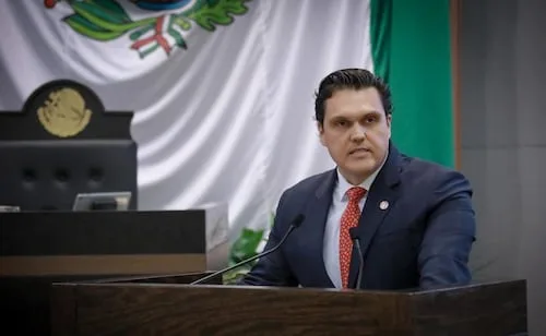 Presidente del Congreso de Tamaulipas afirma que Cabeza de Vaca "es un prófugo de la justicia"; rechaza que sea perseguido político