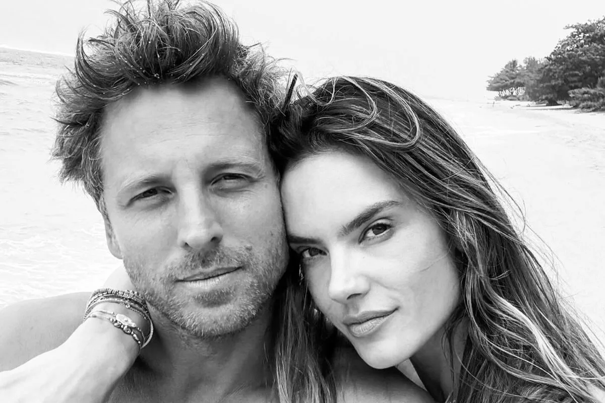 Quem é Buck Palmer, australiano que ficou noivo de Alessandra Ambrosio