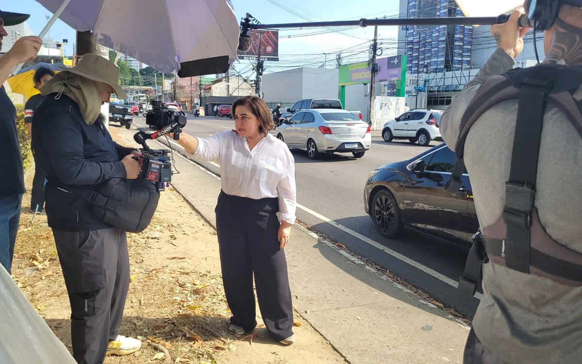 Eleições 2026: Professora Maria do Carmo grava programa eleitoral em Manaus e aponta lixões como desafio ao meio ambiente