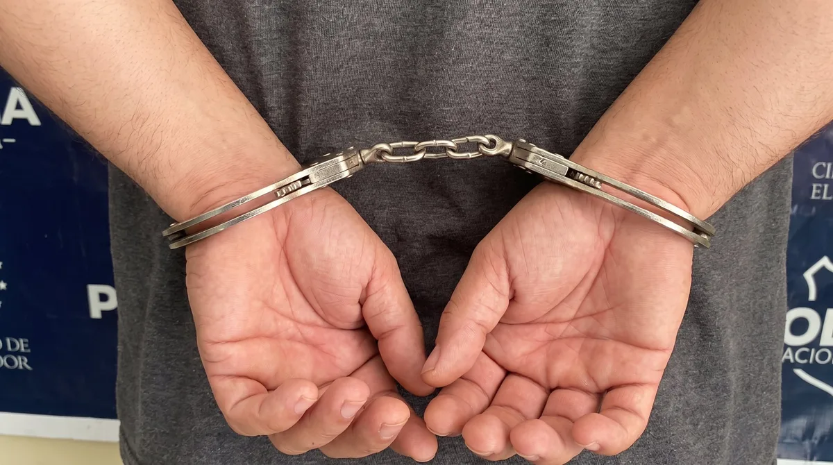 Capturan a adolescente señalado de sustraer más de $1,000 de una vivienda en el oriente salvadoreño