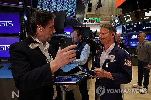 뉴욕증시, 유가하락·CPI 안도에 5일만에 반등…다우 1%↑(종합)