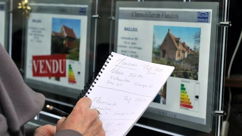 Budget 2027: c'est quoi le prêt à taux zéro "parentalité" et qui pourra en bénéficier s'il est définitivement adopté?