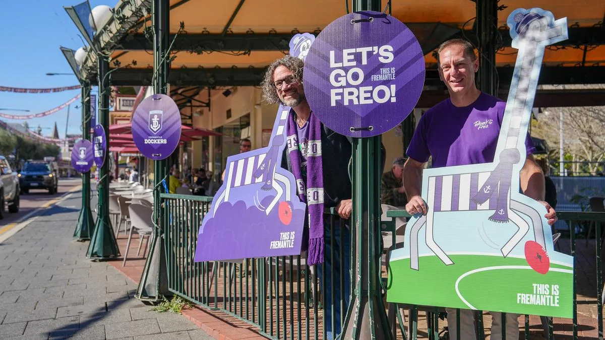 Fremantle Council to close Cappuccino Strip for live AFL Grand Final watch party if Dockers go all the way