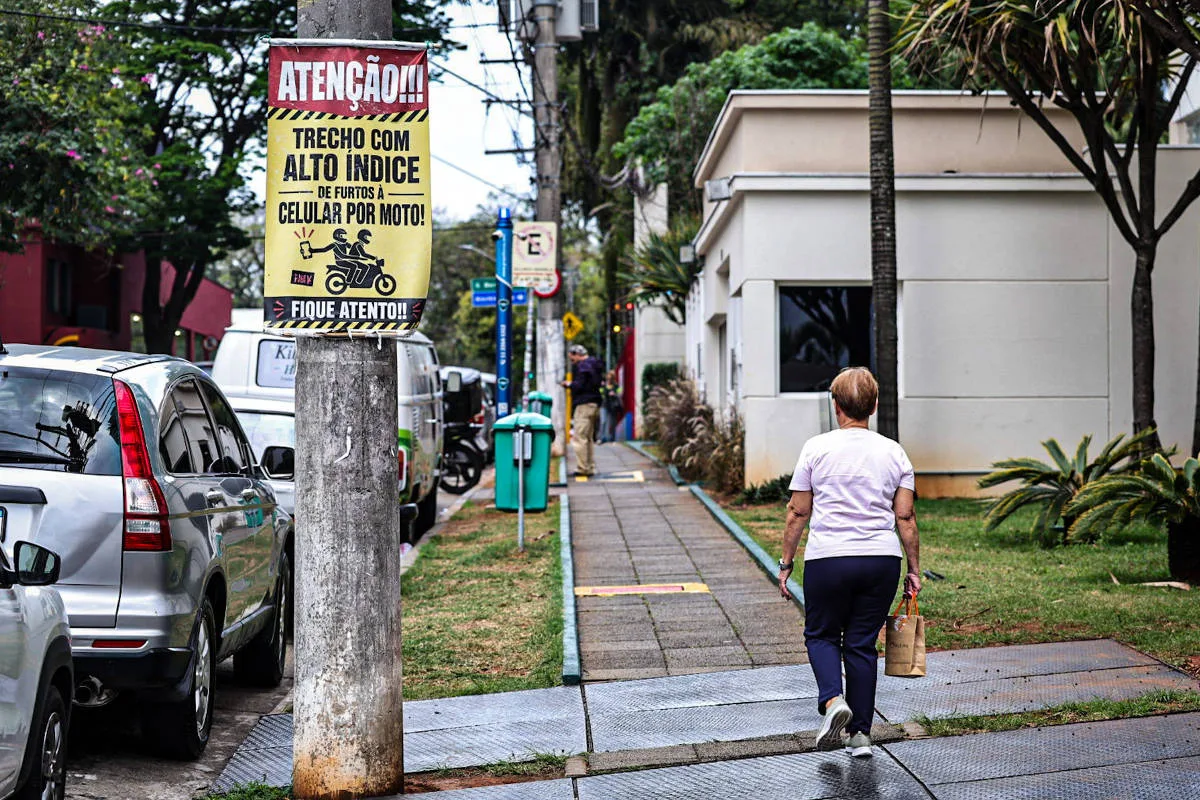 Leitores falam de gangues quebra-vidros e roubos de celulares