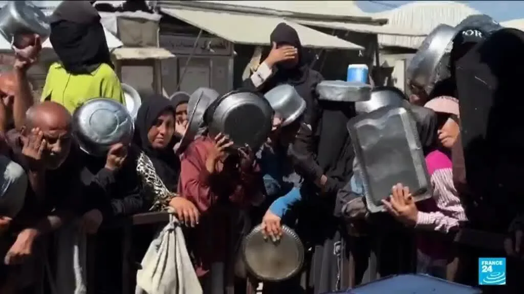 Les raids israéliens continuent à Gaza, beaucoup frôlent la famine