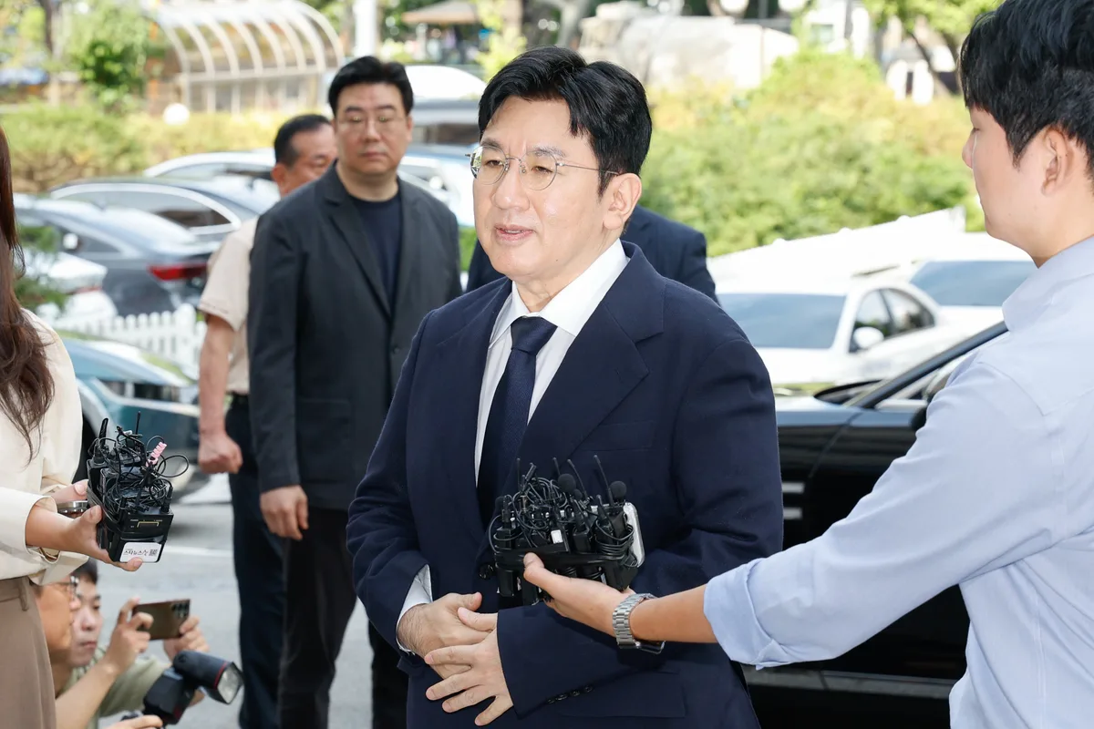 ‘1500억원대 부당 이익’ 방시혁… 경찰, 21개월 걸려 불구속 송치