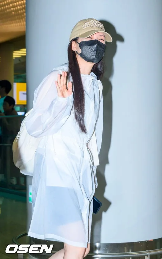 [사진]박은빈, 바람막이 재킷 입고 귀여운 미소