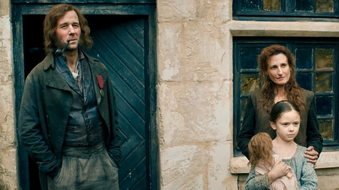 « Les Misérables » : même Camille Cottin et Benjamin Lavernhe ne sauvent pas cette nouvelle adaptation