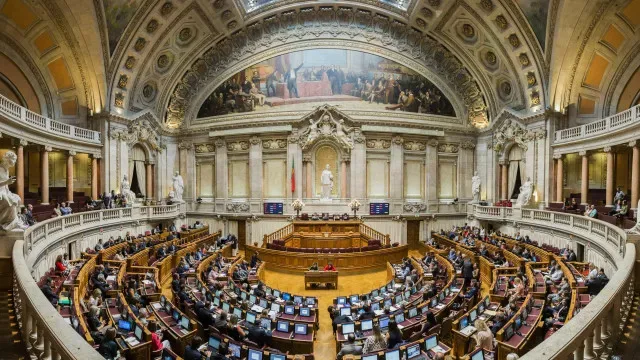 Moção do Chega será a 37.ª em democracia. Só uma derrubou Governo