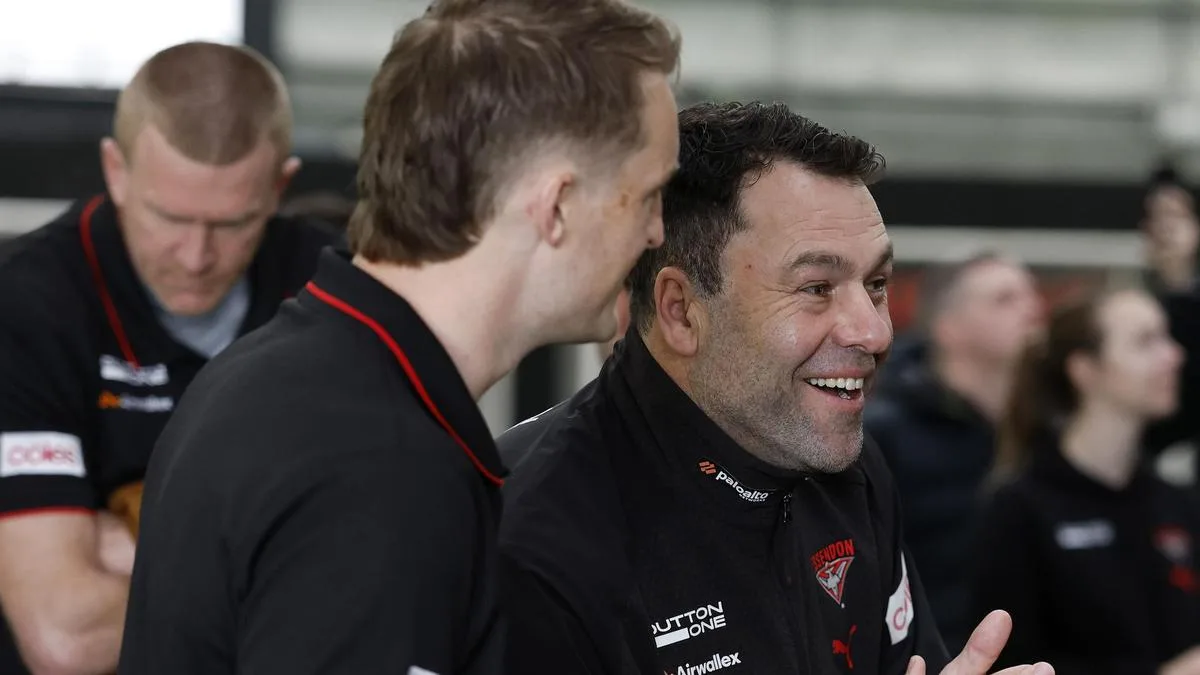 AFL 2026: Essendon interim coach Dean Solomon walks away from Bombers to reunite with family