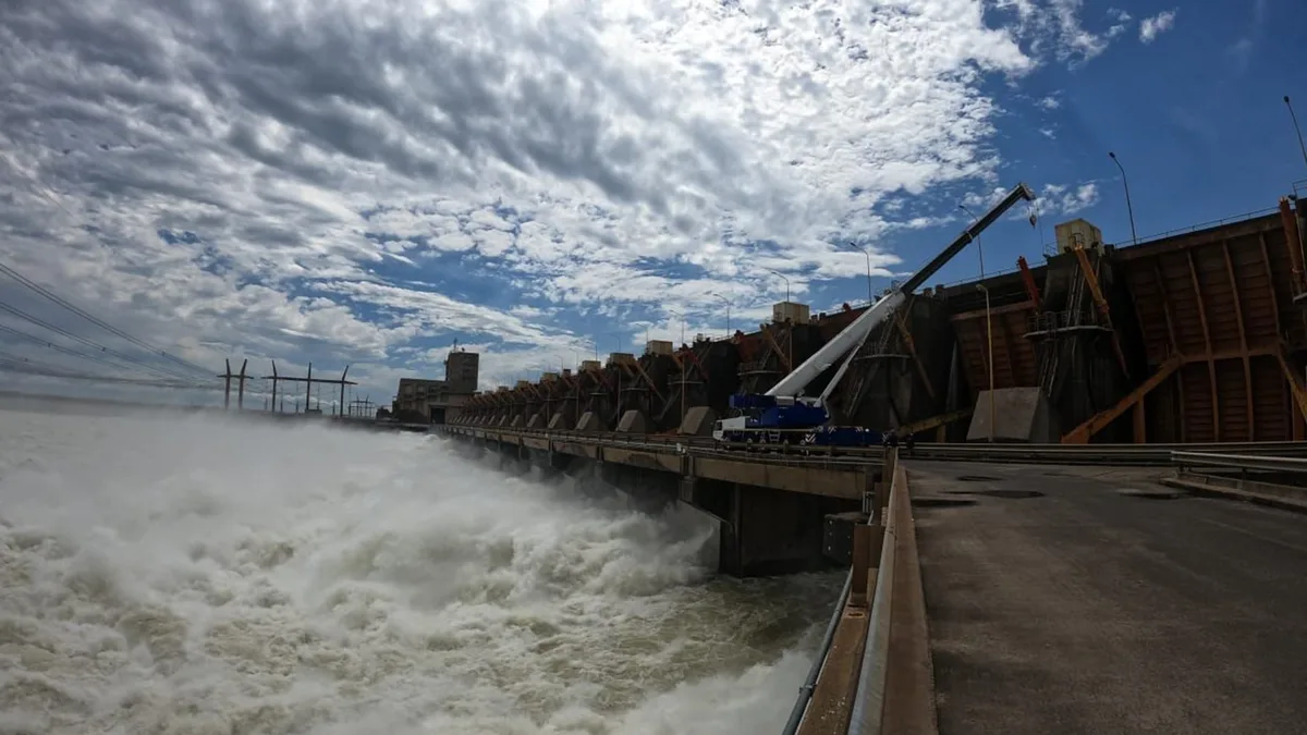 Aumentó la cifra de evacuados por la crecida del río Uruguay y advirtieron que el Paraná superó su promedio histórico