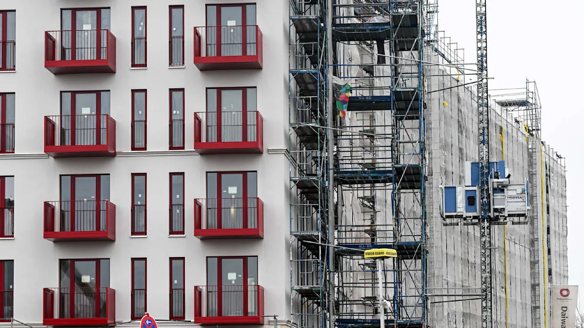 Berlin, Hamburg, Düsseldorf betroffen - Mieten steigen stärker!