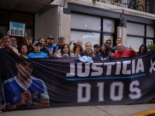 Un cardiologue qualifie le décès de Diego Maradona comme « imprévisible » au procès sur sa mort