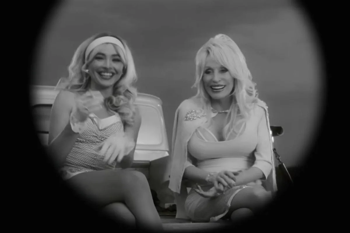 Sabrina Carpenter Honors Hero Dolly Parton, Recalls Thinking ‘We Could Be Sisters!’