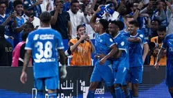 VÍDEO: Ollie Watkins marca na estreia e Al Hilal vence Al Ahli
