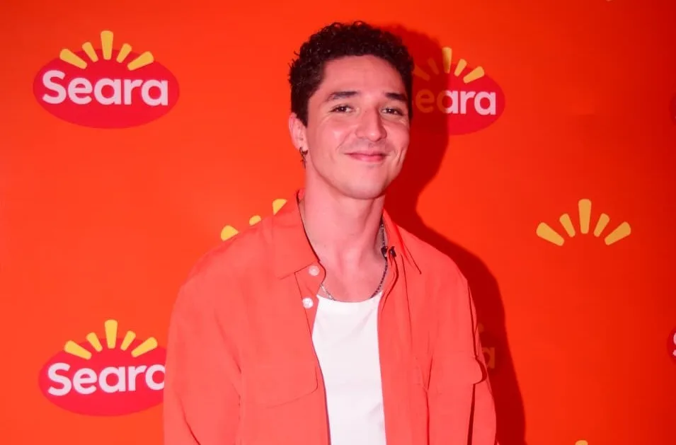 João Vitor Silva relembra show de Iza no Rock in Rio antes do namoro: ‘Nunca imaginei’