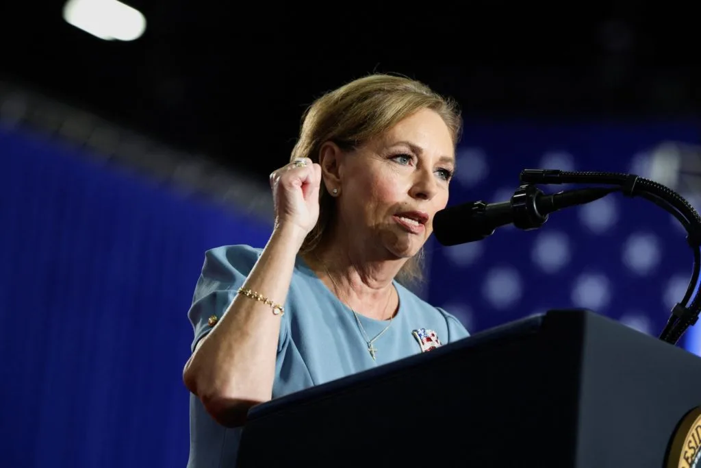Graham and Norman make final push in South Carolina GOP Senate runoff