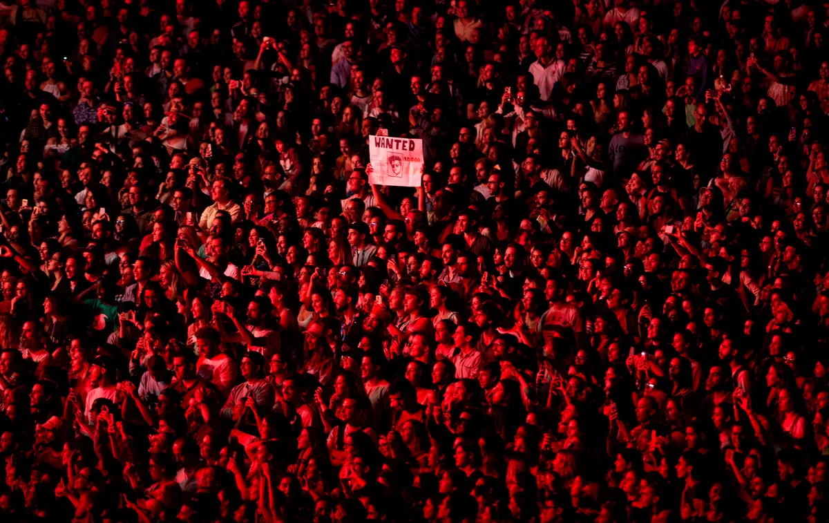Pagar un concierto para no ver nada: Bruno Mars abre el debate de las entradas ‘audio only’