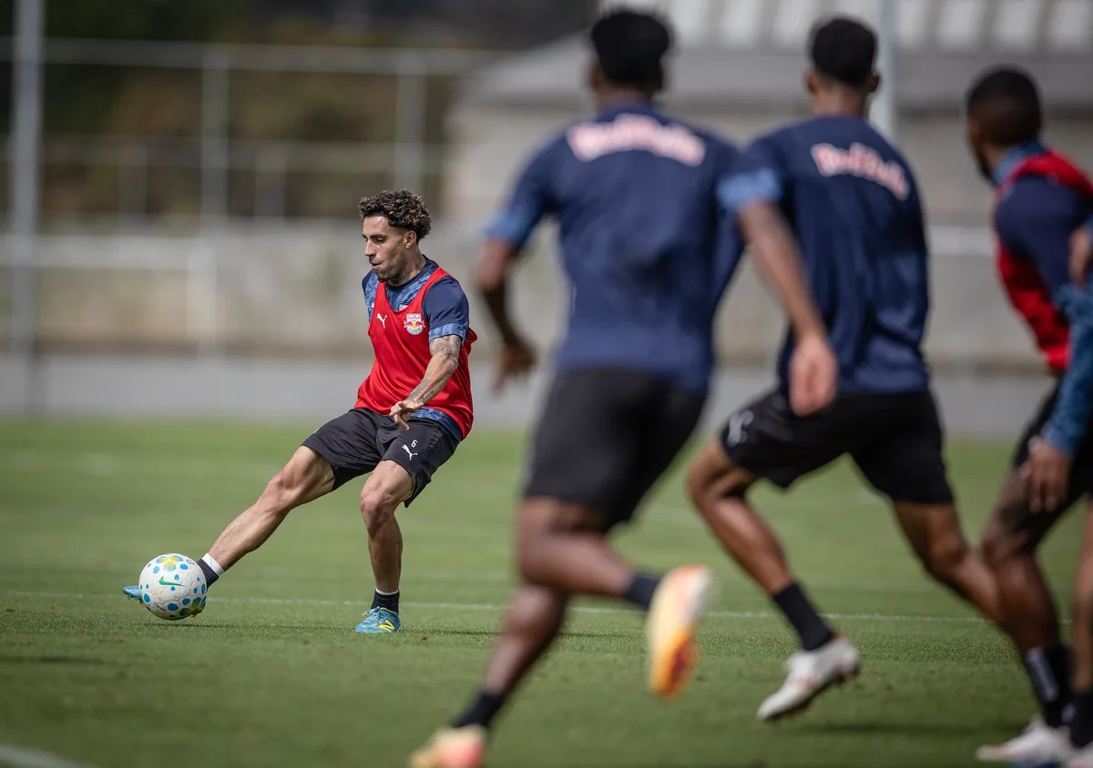 Bragantino se reapresenta e começa preparação para enfrentar o São Paulo