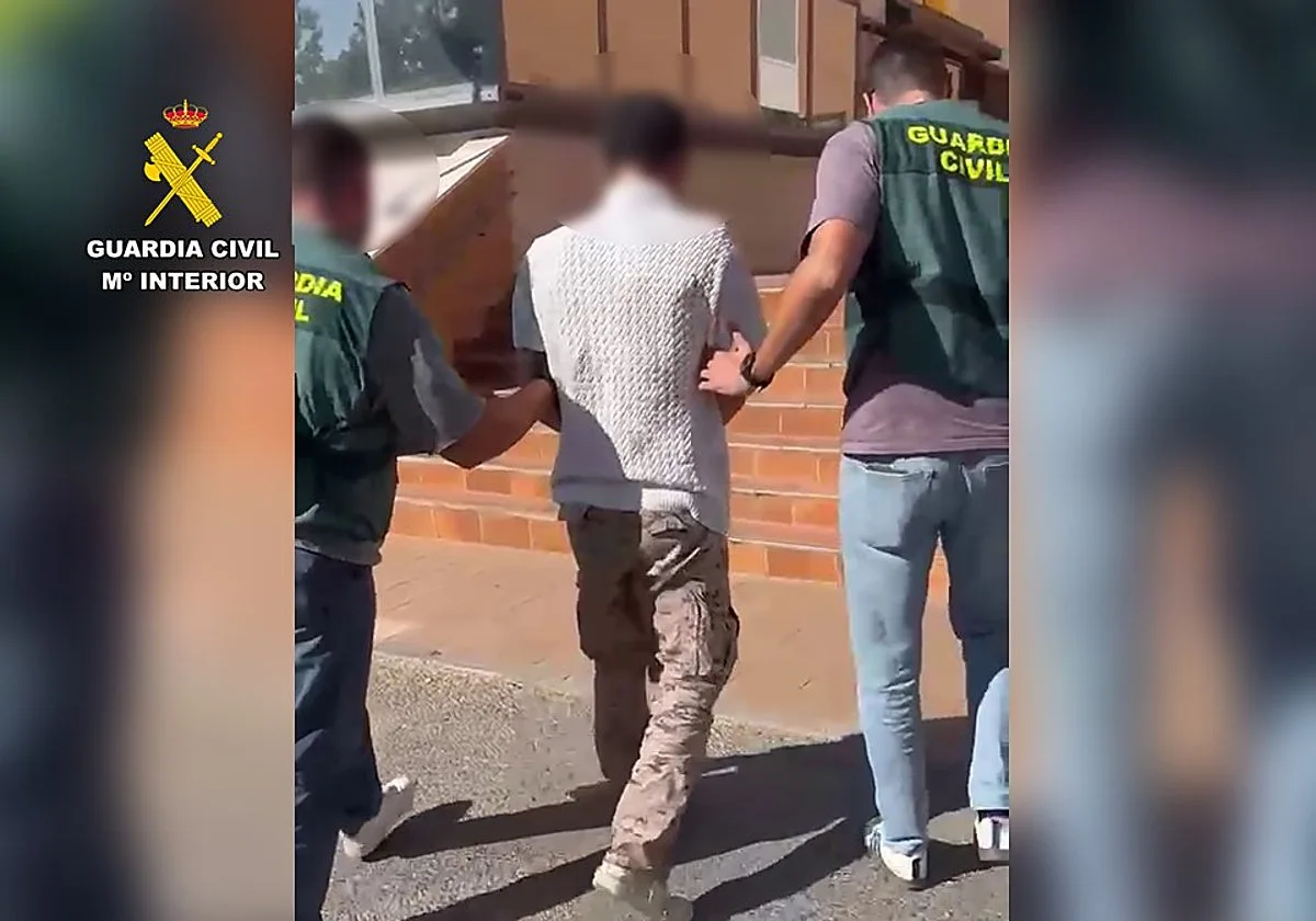 Suplantan la identidad de una mujer de 72 años, cambian de titular su teléfono y le roban 76.620 euros
