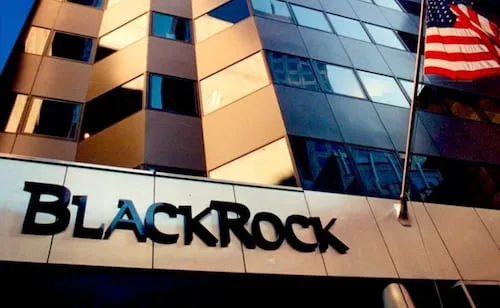 BlackRock registra nuevo récord de activos gestionados en tercer trimestre; alcanza los 15.5 billones de dólares