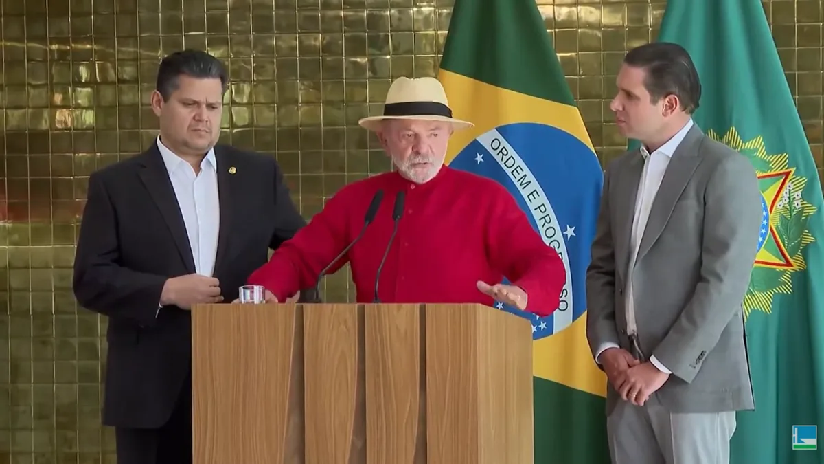 Lula anuncia acordo com Congresso para destravar 6×1 e “taxa das blusinhas”