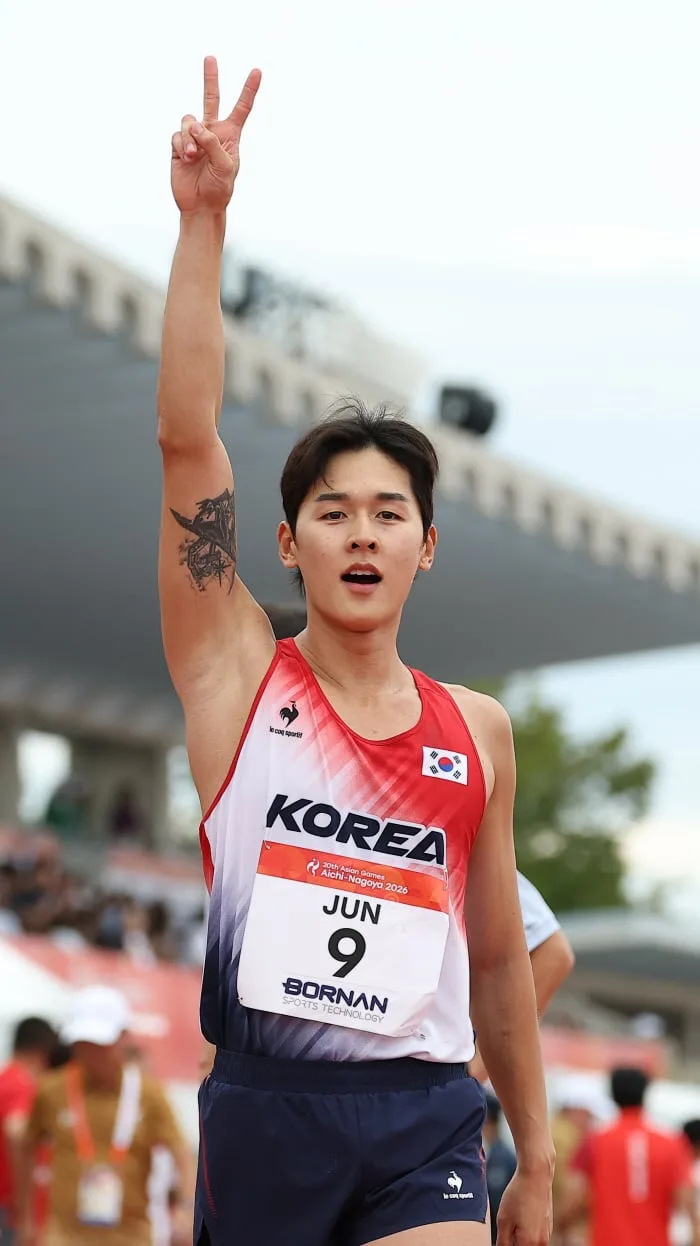 [속보]전웅태의 미친 스퍼트! 男근대5종 단체전, 기적의 금메달...'3개 대회 연속 金' 전웅태는 개인전 은까지