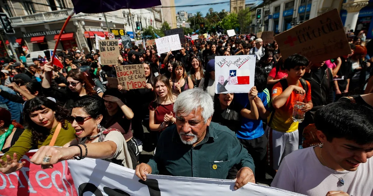 El 64 por ciento de los chilenos desaprueba la gestión del gobierno de José Antonio Kast