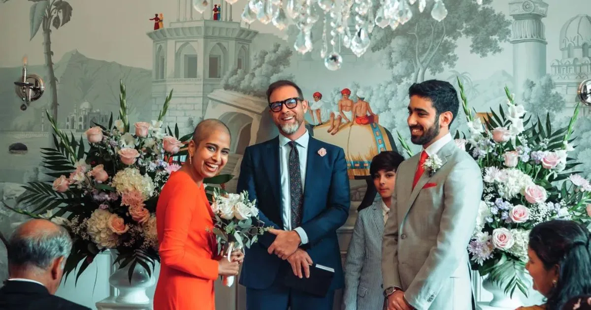 Noiva descobre leucemia um mês antes do casamento e emociona a todos ao entrar na cerimônia sem peruca, realizando a festa dos sonhos anos depois, após ser curada da doença