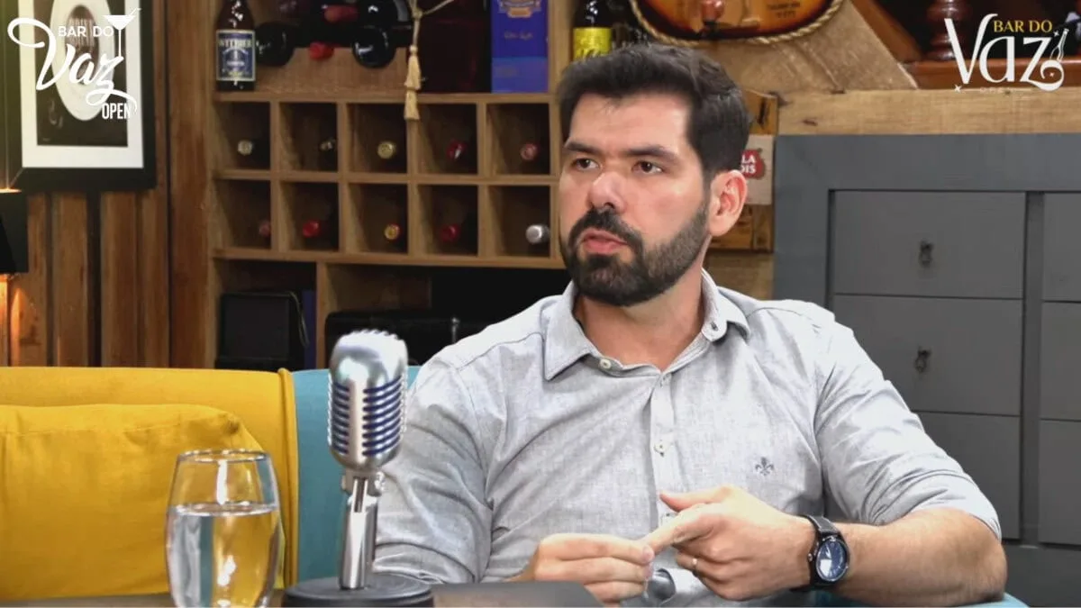 Pedro Pascoal aponta dificuldades para levar especialistas à saúde de Brasileia