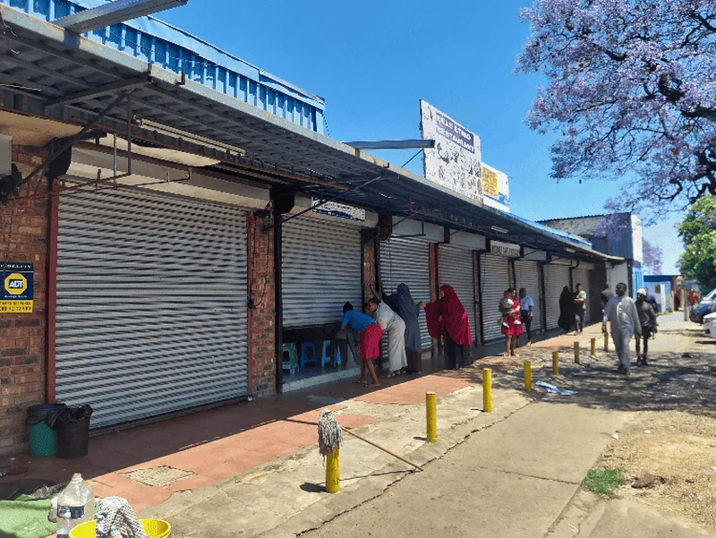 GROUNDUP: Anti-immigrant mob threatens to burn women and children in Pretoria