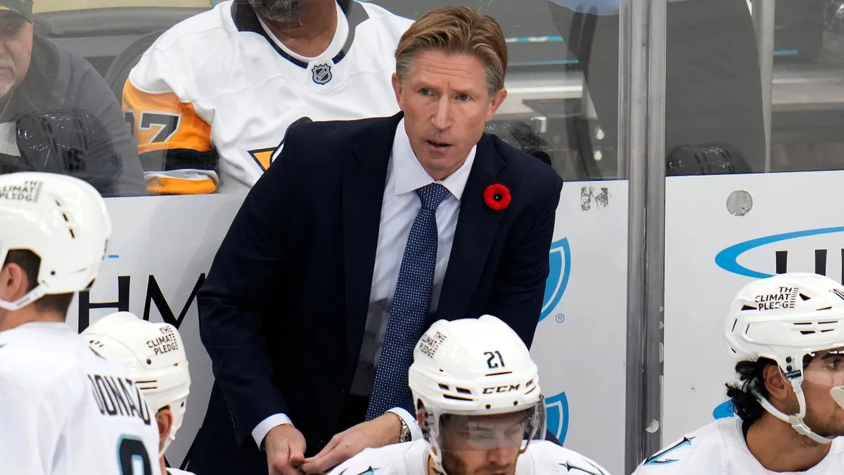 Arizona State close to hiring Avalanche assistant Dave Hakstol as head coach