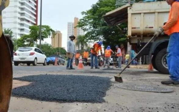 Aditivo de R$ 255 mil amplia contrato de manutenção asfáltica em 4 regiões