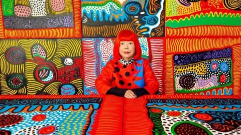 Muere Yayoi Kusama a los 97 años: el adiós a la artista japonesa que convirtió los lunares y el infinito en iconos mundiales