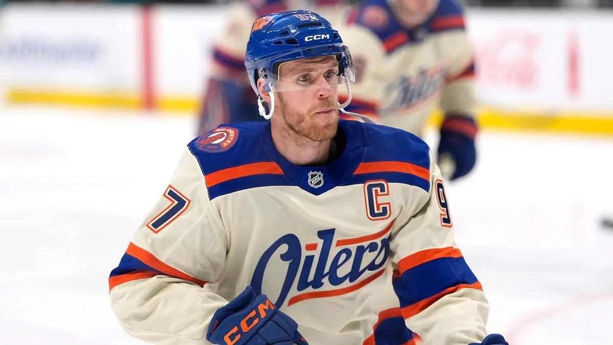 Oilers start red-hot as McDavid tallies three points in first