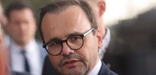 Brandenburg: Innenminister Jan Redmann vermutet koordinierten Angriff auf Stromversorgung