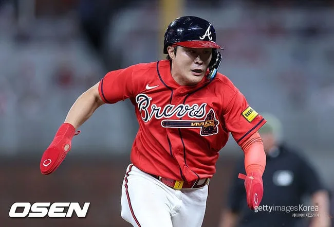 '어썸킴' 김하성, 또 영웅 됐다! 대주자 출장→11회 2사 동점 적시타→ 끝내기 득점...PHI와 혈투 잡아냈다[ATL 리뷰]