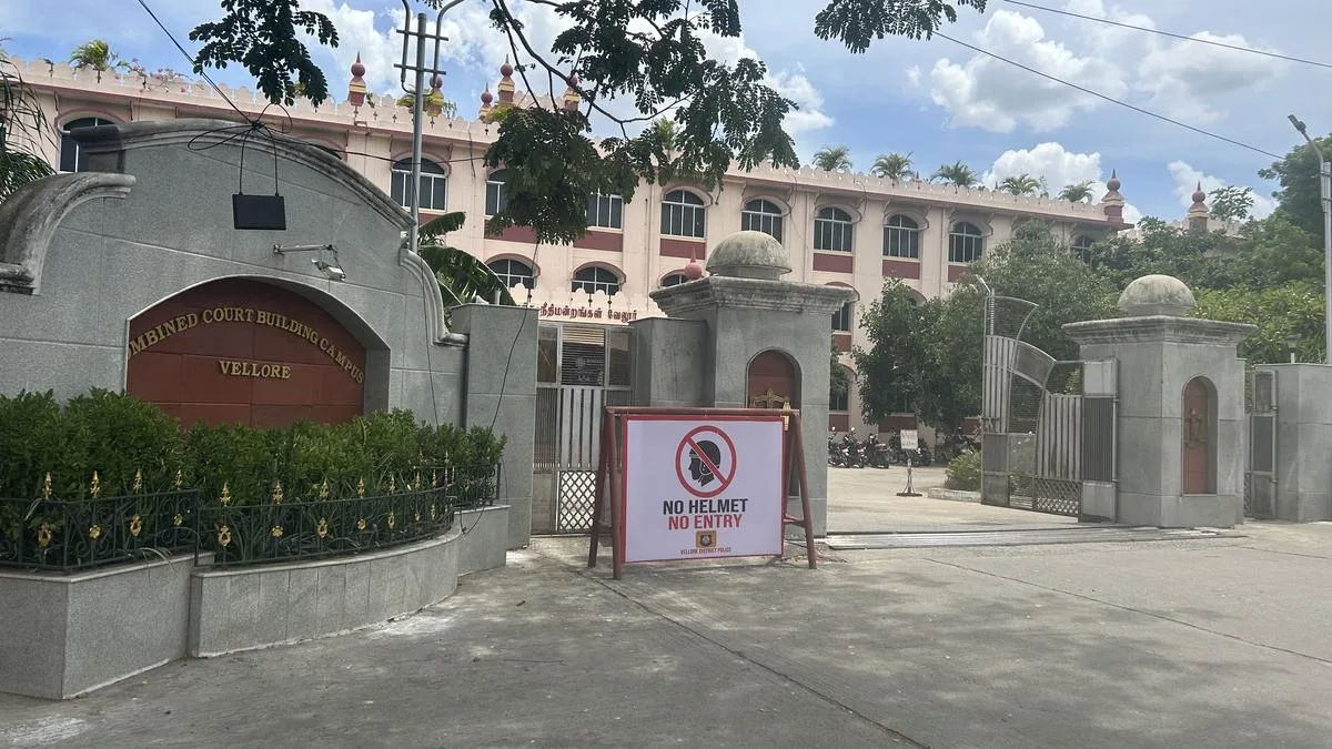 District Judge withdraws order prohibiting litigants’ vehicles inside court complex in Vellore