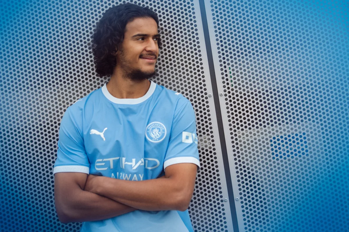 Manchester City anuncia a contratação de Bouaddi, joia de Marrocos
