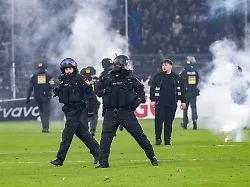 "Dann hört der Spaß auf": Entsetzen und Verletzte nach Pokal-Randale