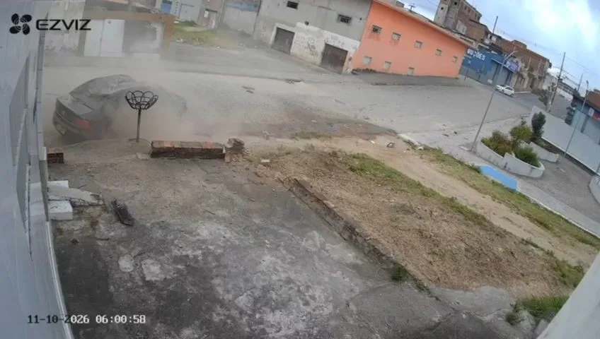 Motorista morre após perder controle de carro e bater contra estrutura de concreto em Remígio, na PB; VÍDEO